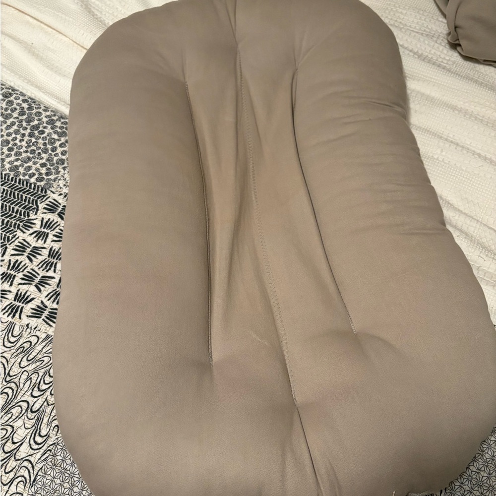 Snuggle Me Organic with Cover